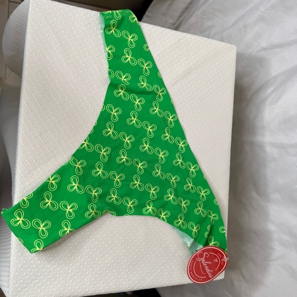 Green Patterned Thong Panties by Splendies Size 1X NWT - Picture 2 of 7
